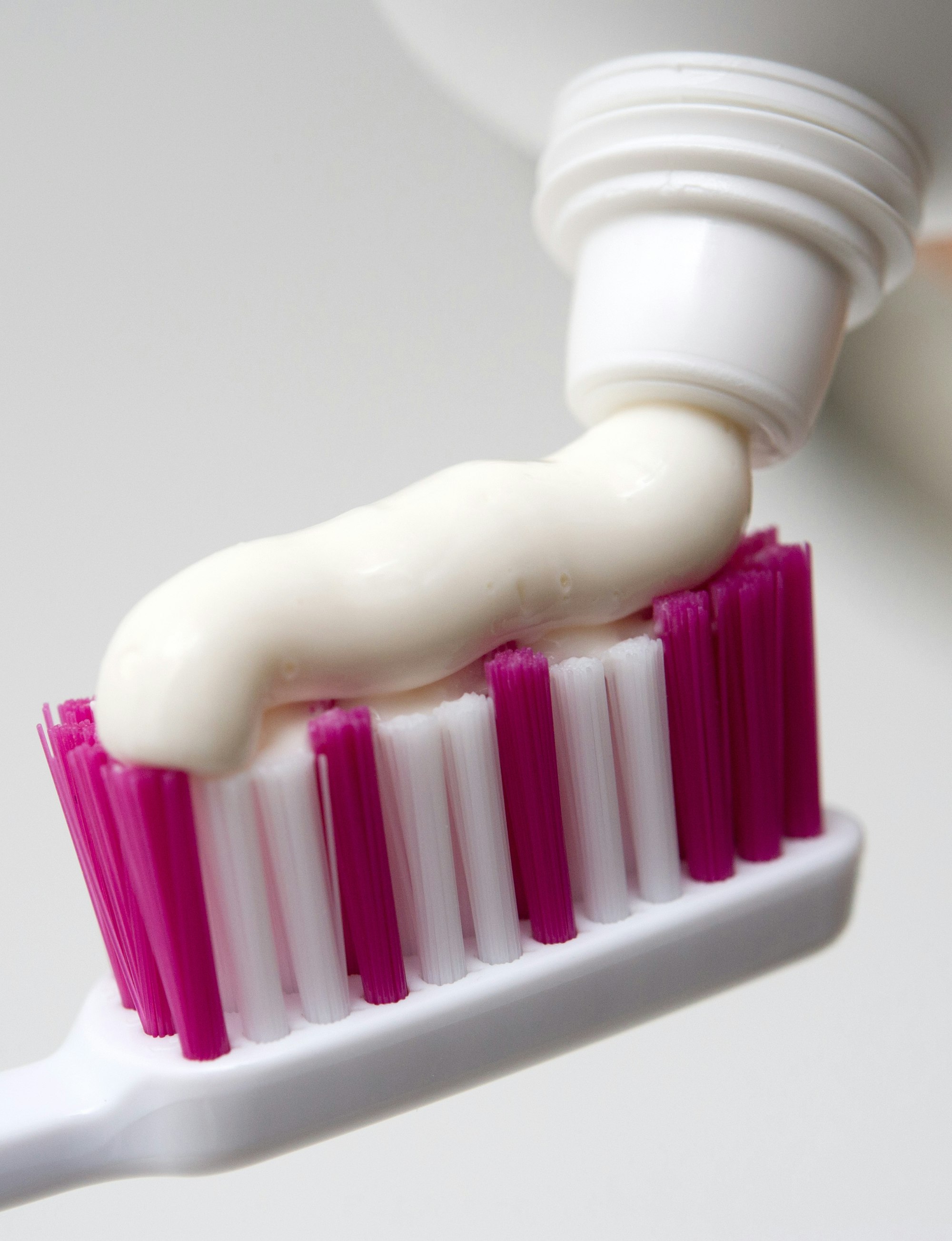 Zahngesundheit_Zahnbürste_Zahnpasta