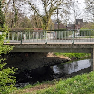 Heimerzheim_Bruecke_an_der_Burg_jst_Hochwasserschutz