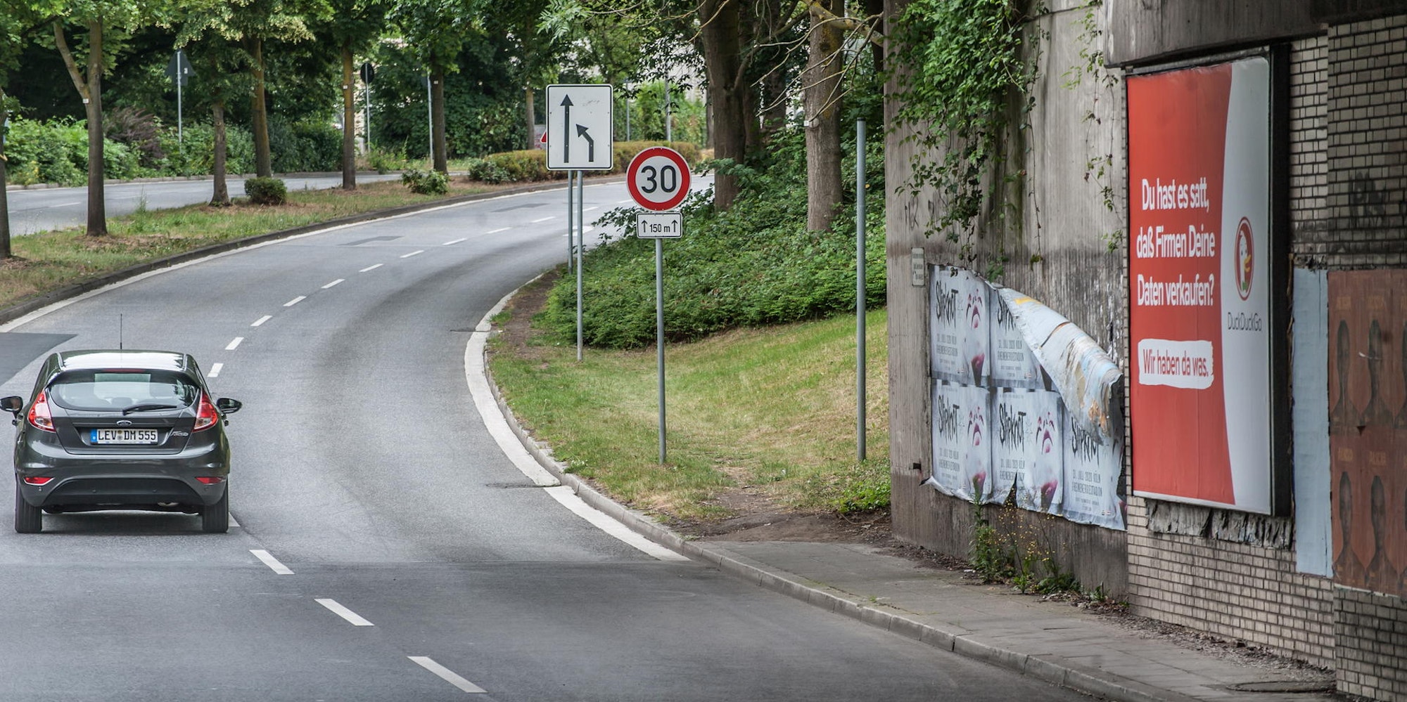leverkusen-park-platz-rathenaustrasse--ALF_3715