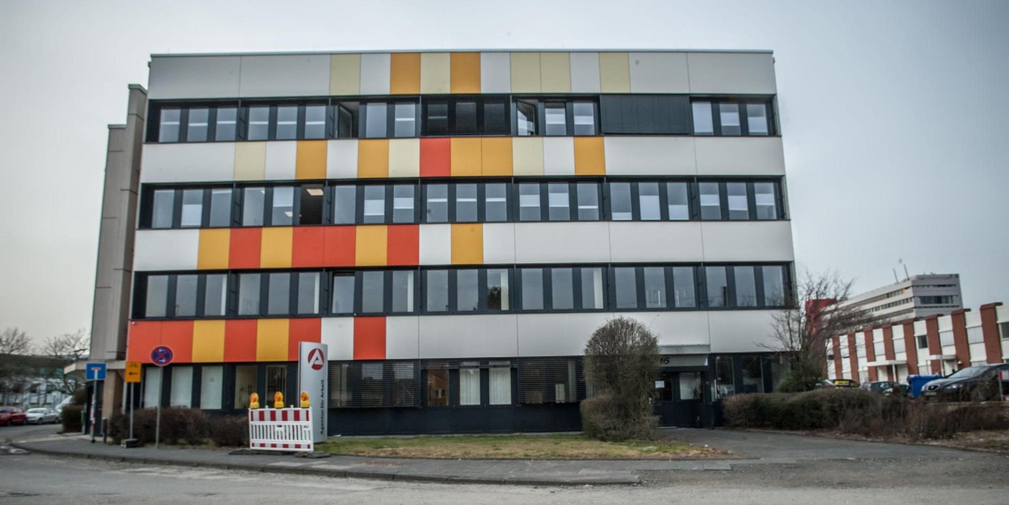 -arbeitsagentur-_leverkusen-22022021ALF_7895
