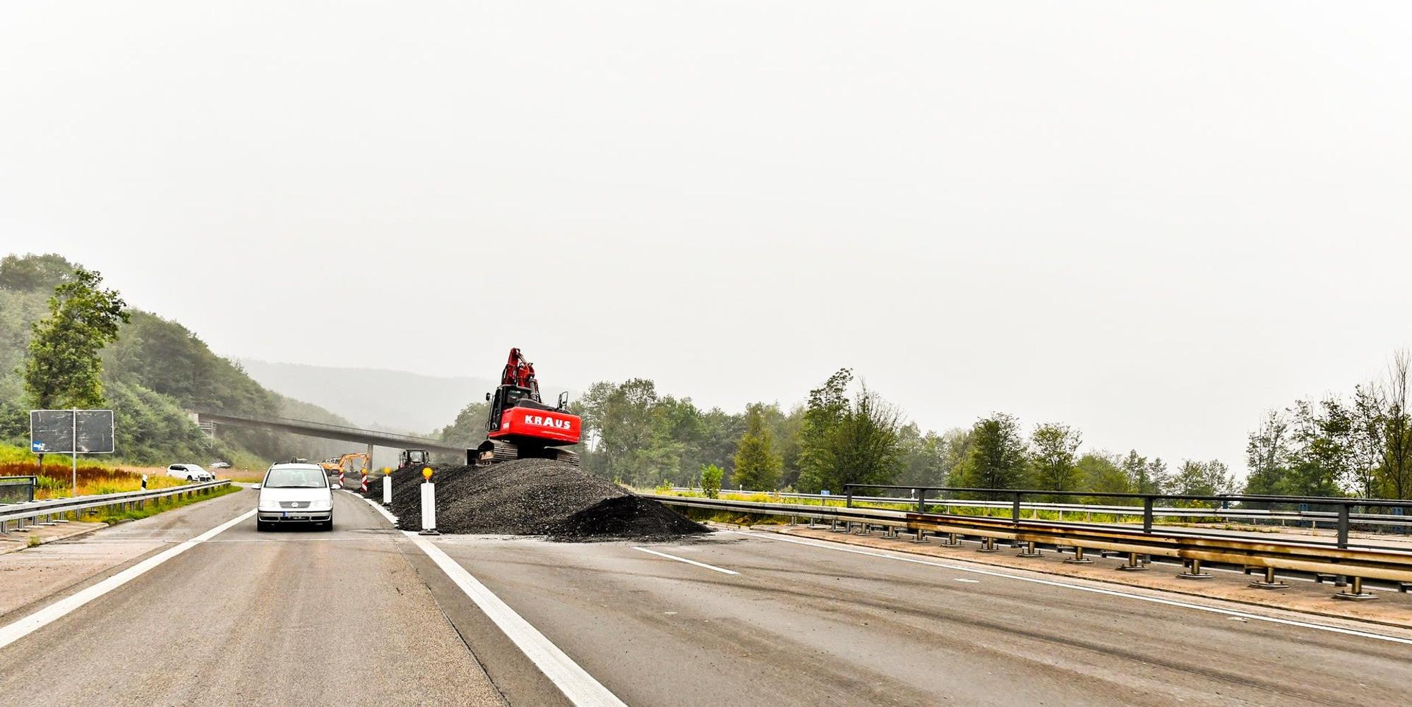 BAUSTELLE_A4-ZWISCHEN-OVERATH-ENGELSKIRCHEN-RICHTUNG_OLP
