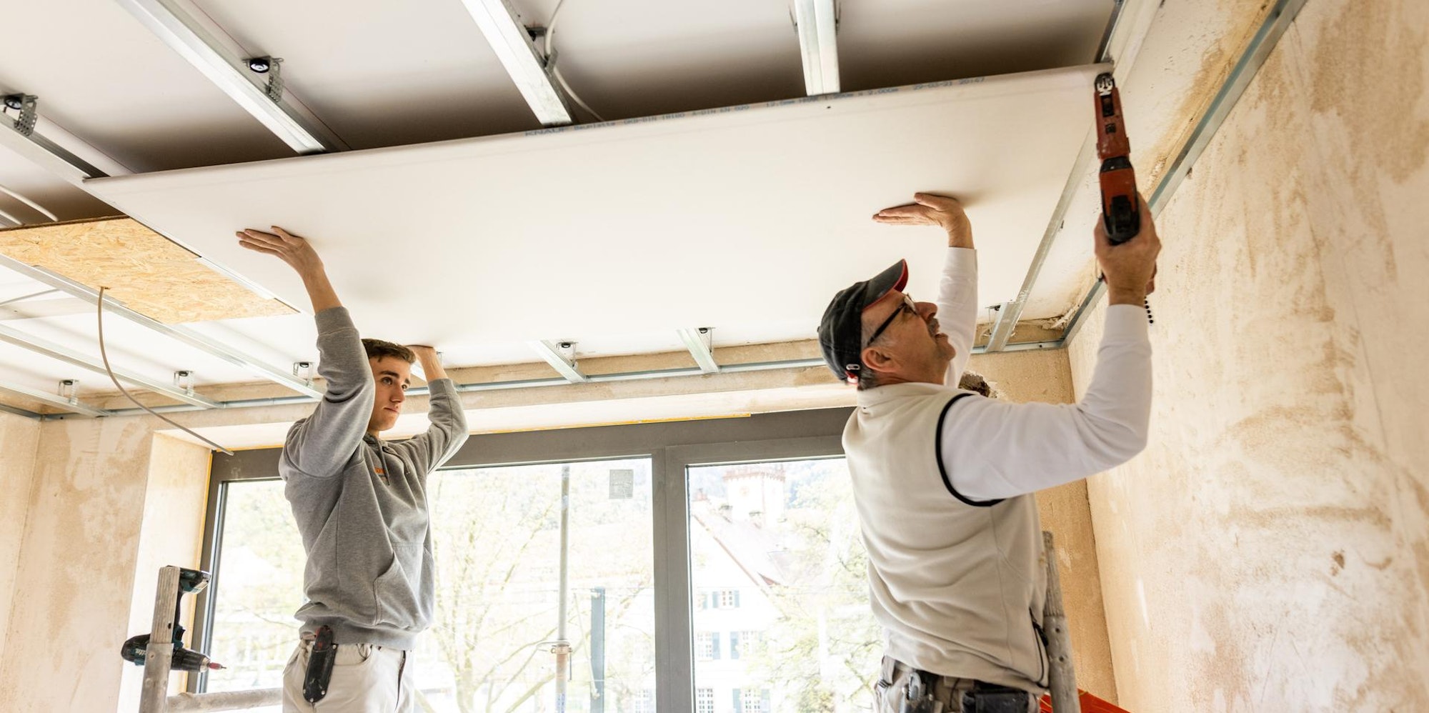 Stuckateure bei der Arbeit