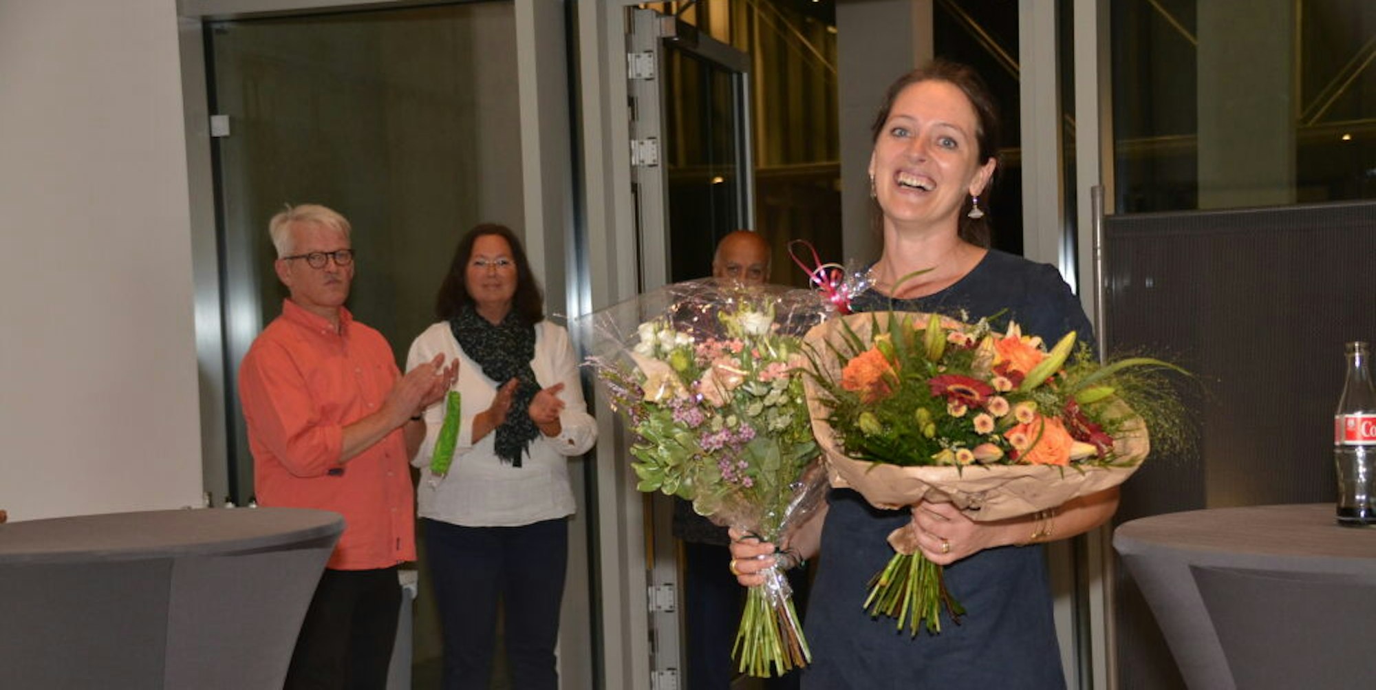 Strahlende Siegerin: Mit einem Ergebnis von fast 65 Prozent haben die Waldbröler die parteilose Kandidatin Larissa Weber aus der Ortschaft Dahl zu ihrer Bürgermeisterin gewählt.