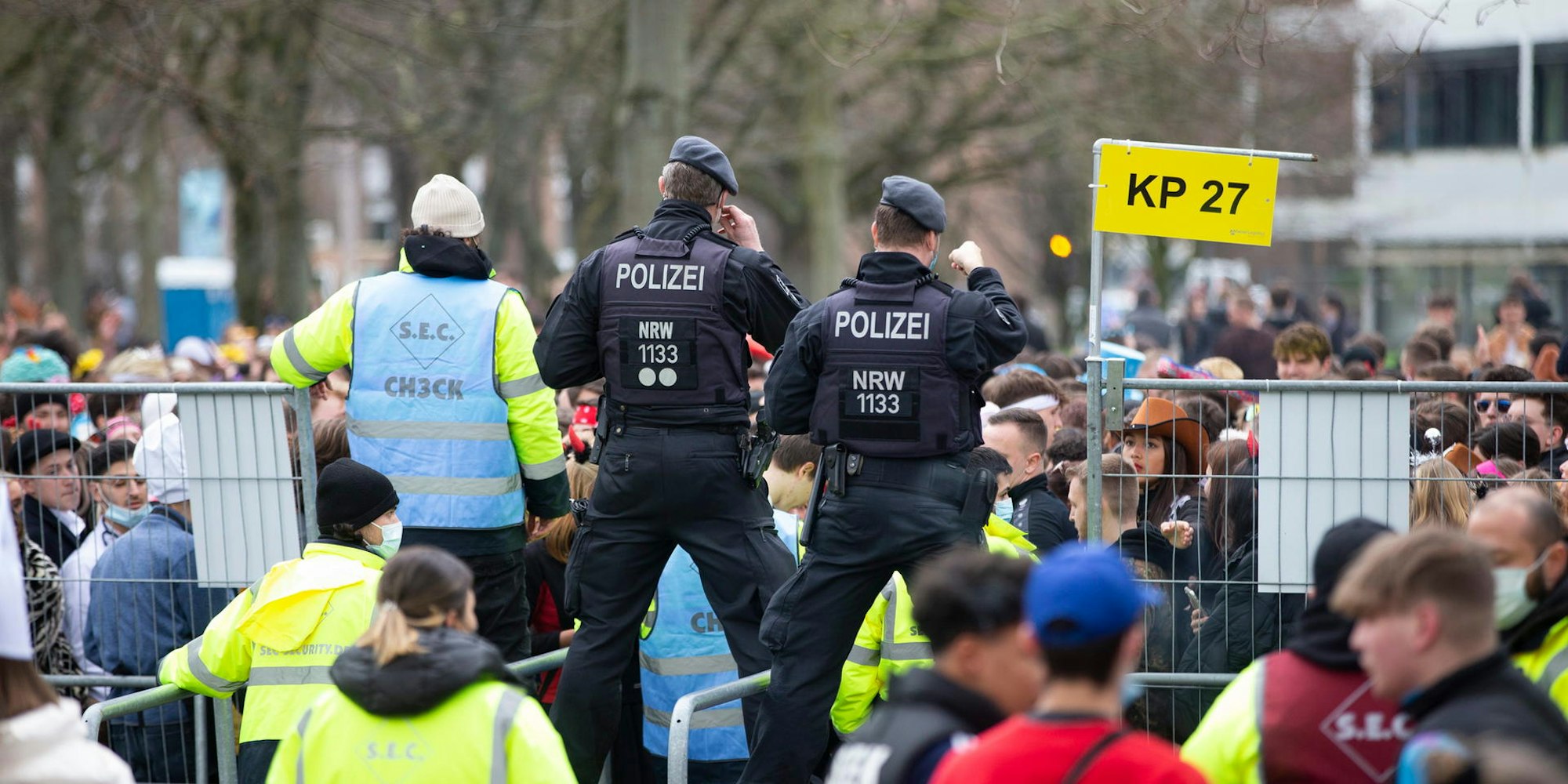 20220224_tb_Weiberfastnacht_028