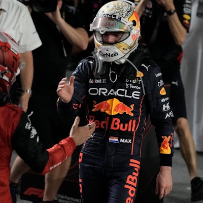 Verstapen und Leclerc Handshake