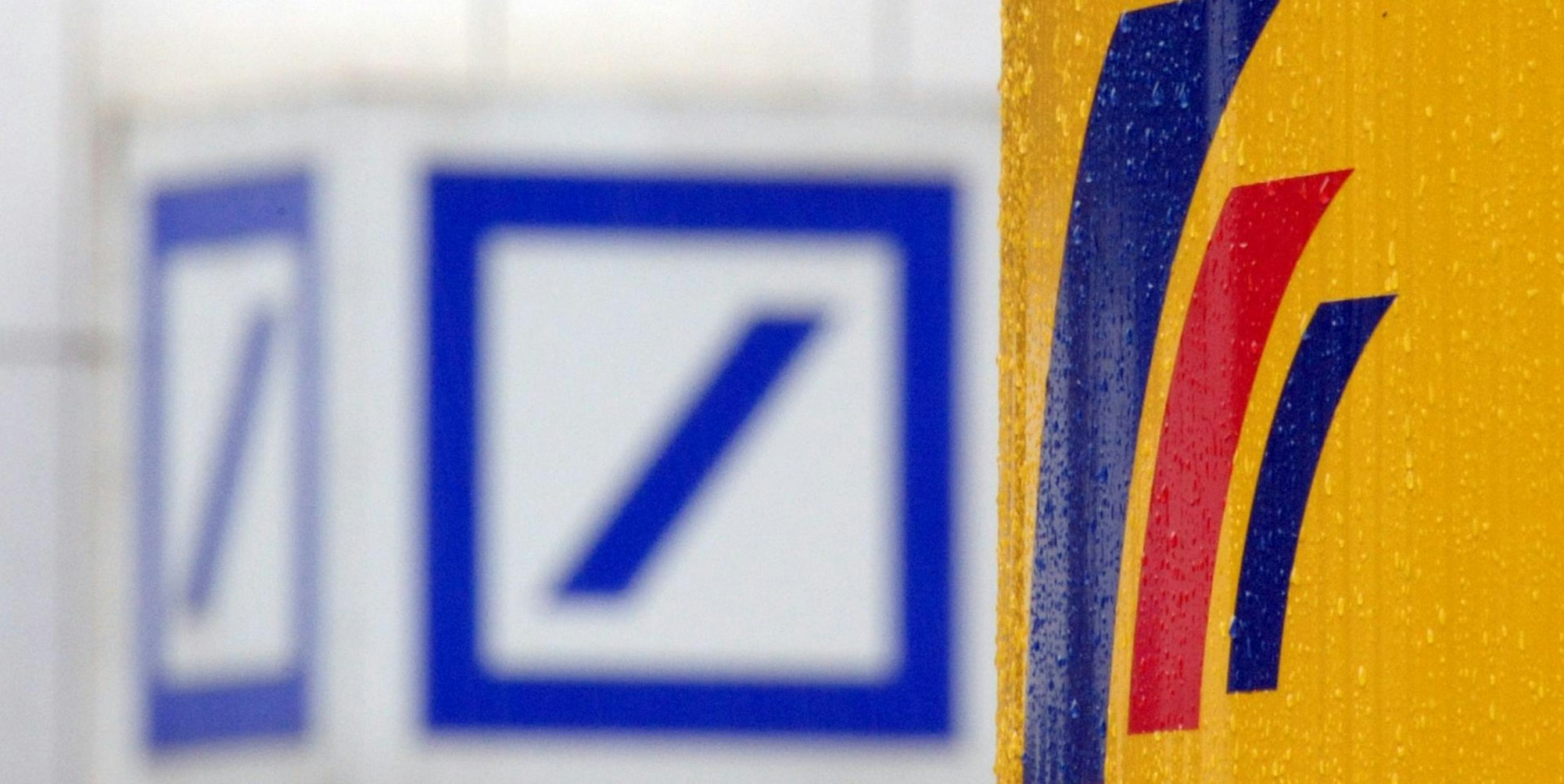 Postbank Deutsche Bank dpa