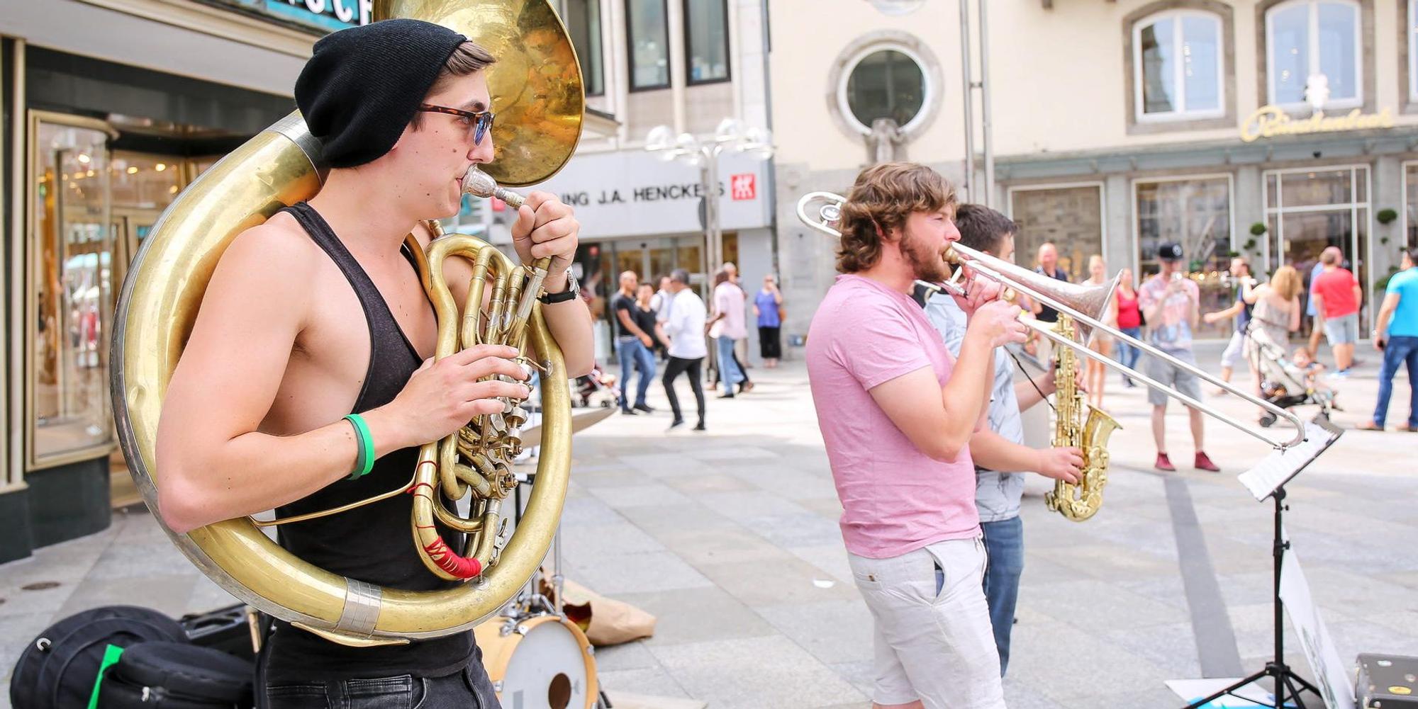 Straßenmusik am Dom