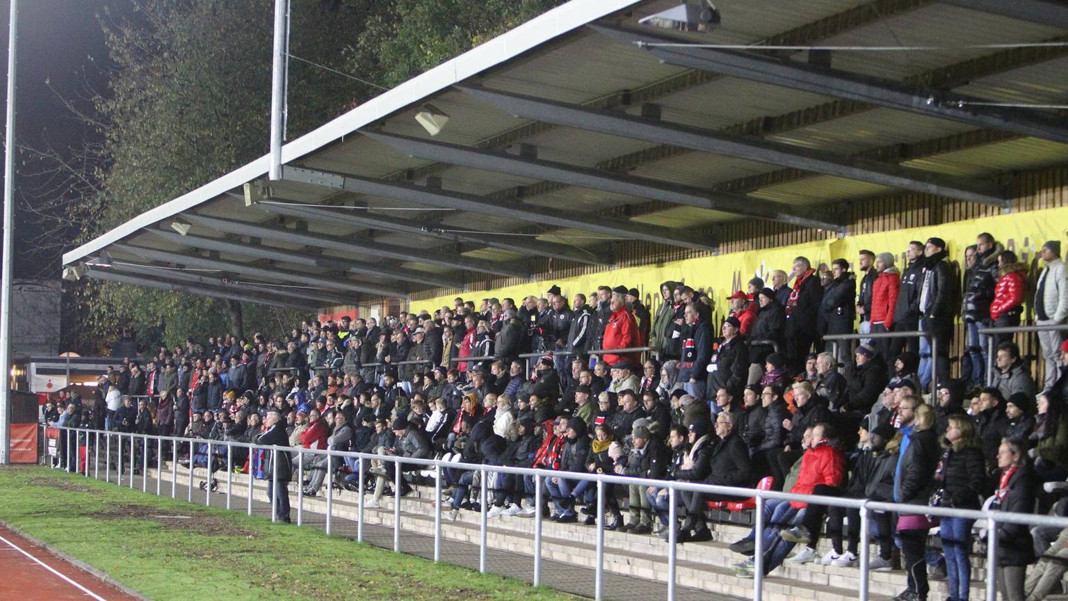 Fußballspiel, Verbandspokal, Hennef, Viktoria Köln