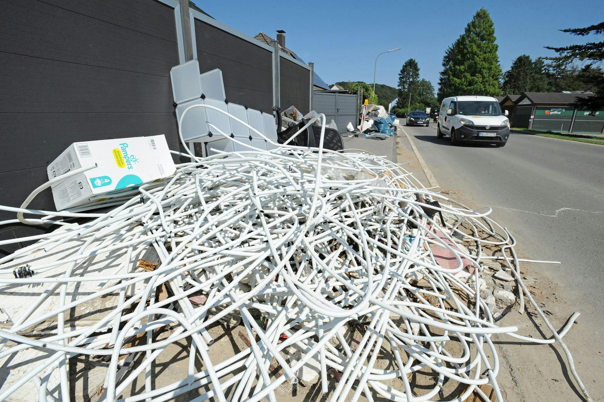 WU_nesselrath-muell_(1)