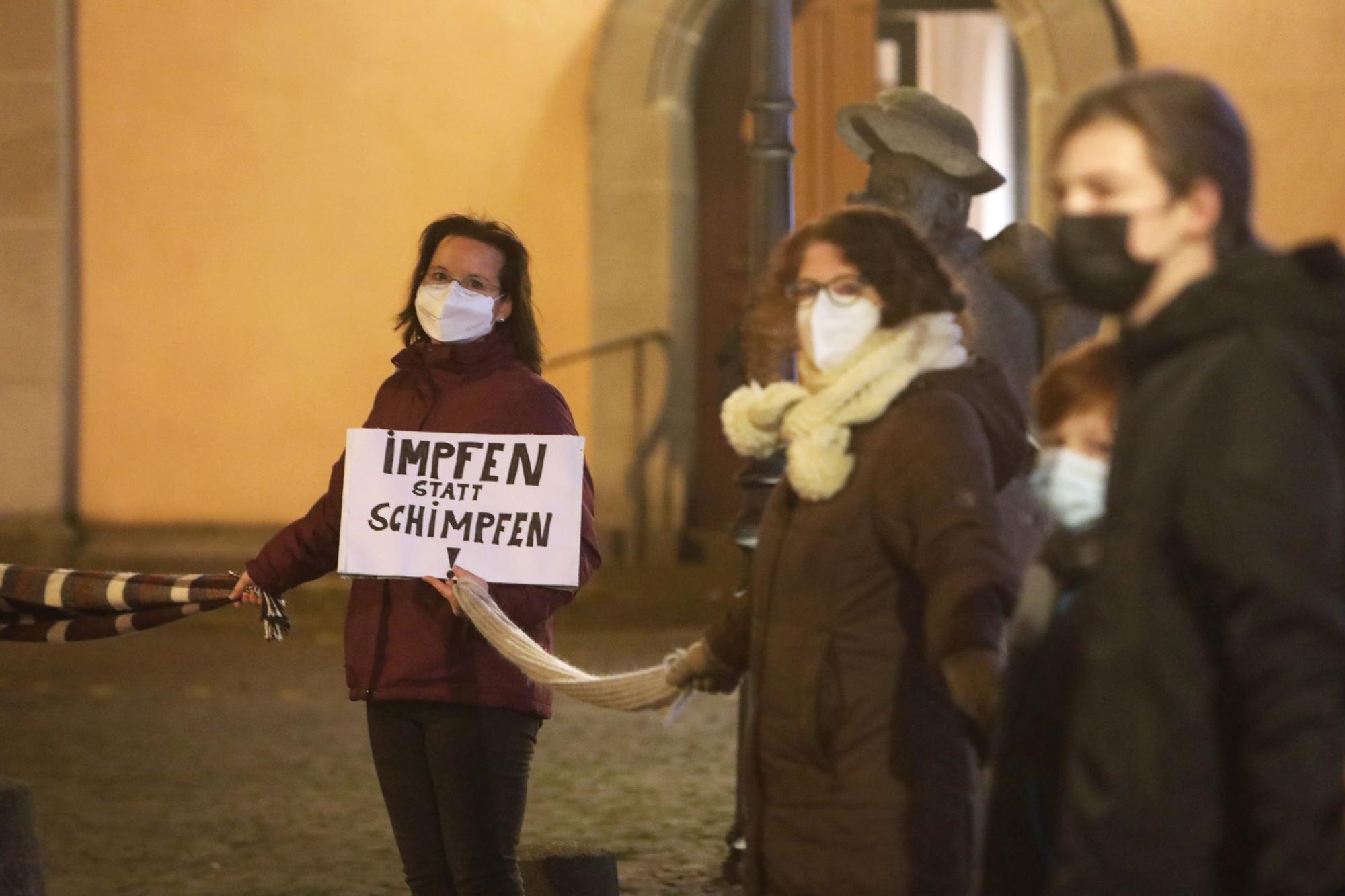 20220115-rkl-demo-gegen-corona-spaziergaenge-honnef-1