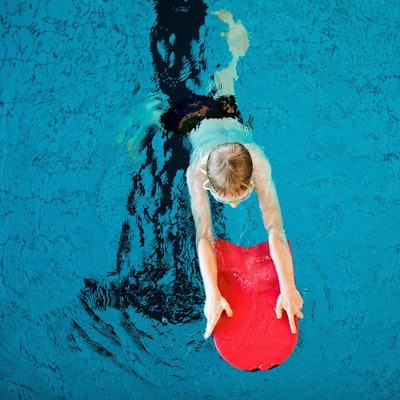 Schulschwimmen_3_dpa