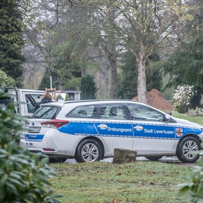 grossfamilie_beerdigung-vorber-LE-leverkusen07042021AL_2