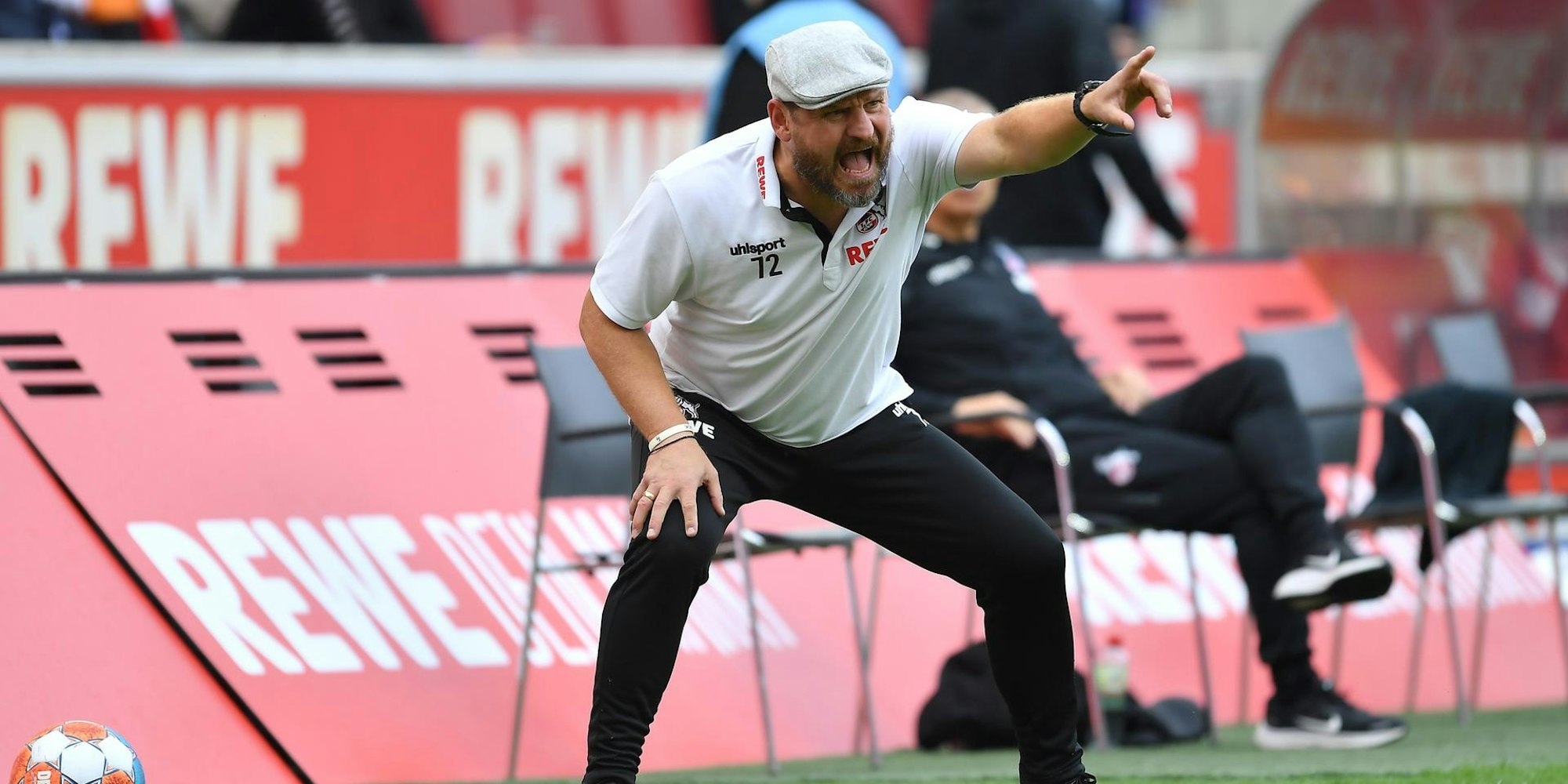 Baumgart am Spielfeldrand