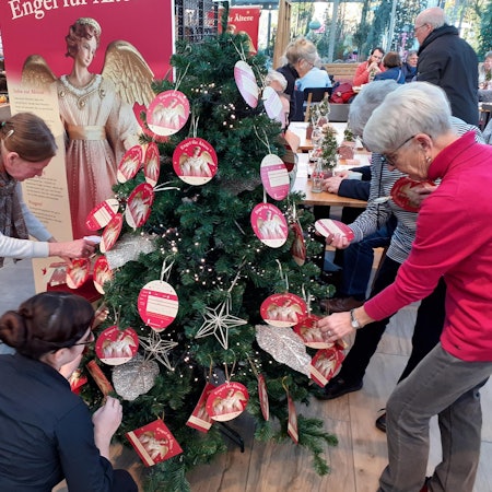 Wunschbaum_Lohmar_Geschenke