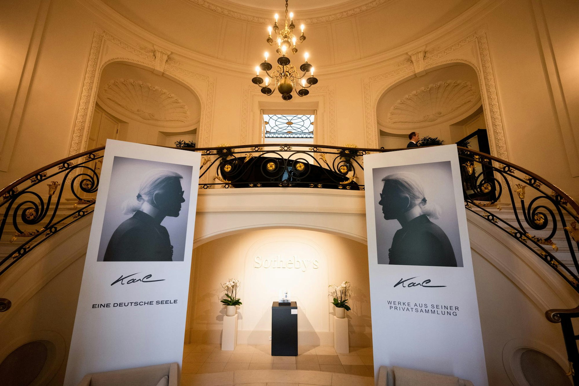 cob_20220426_Karl_Lagerfeld_Sothebys_12