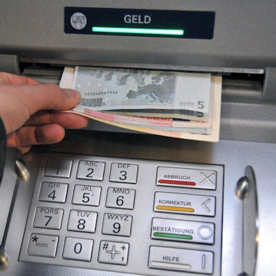 Geldabheben könnte etwas kosten