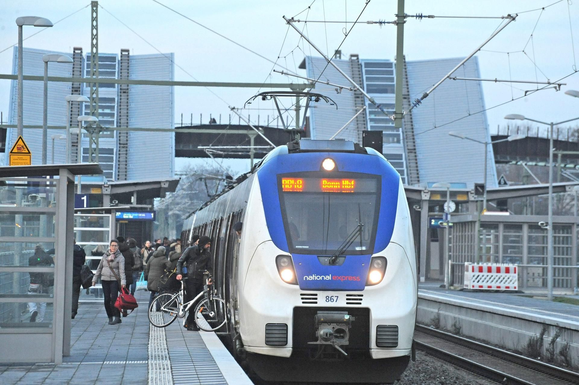 Bahnhof OPladen Archiv