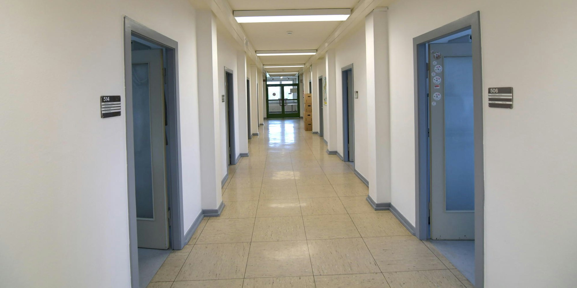 Stadthaus Konrad-Adenauer-Platz Gang 191021