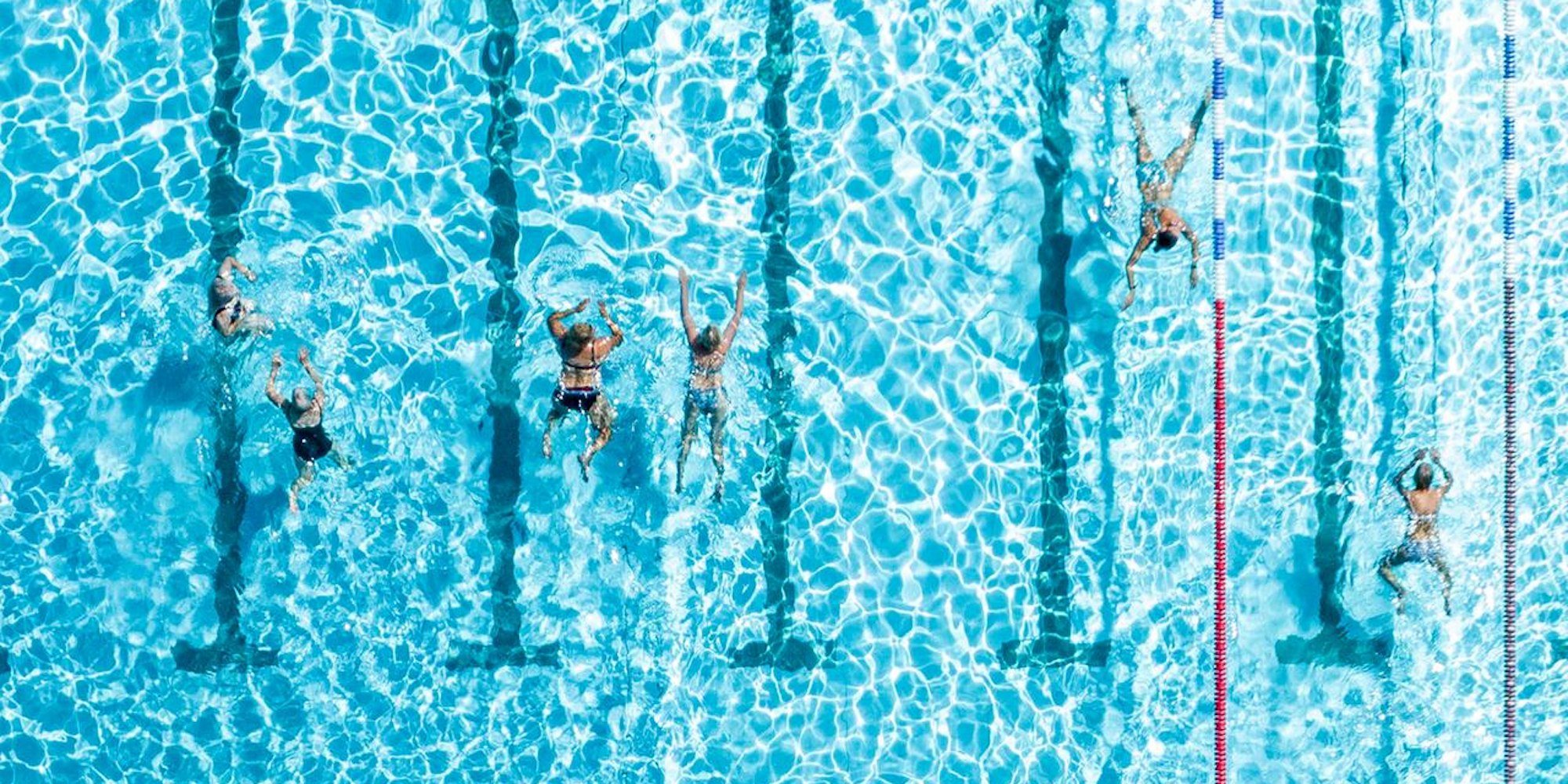 Schwimmbad Symbolbild