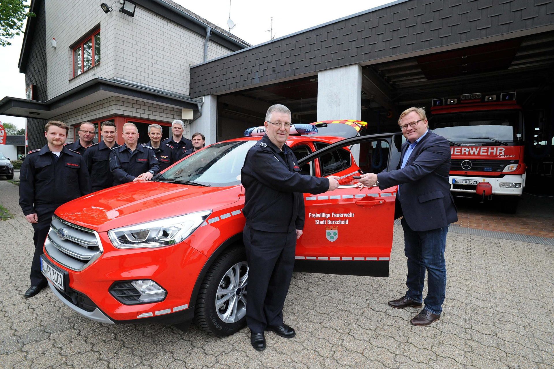 wu-feuerwehrfahrzeug-burscheid