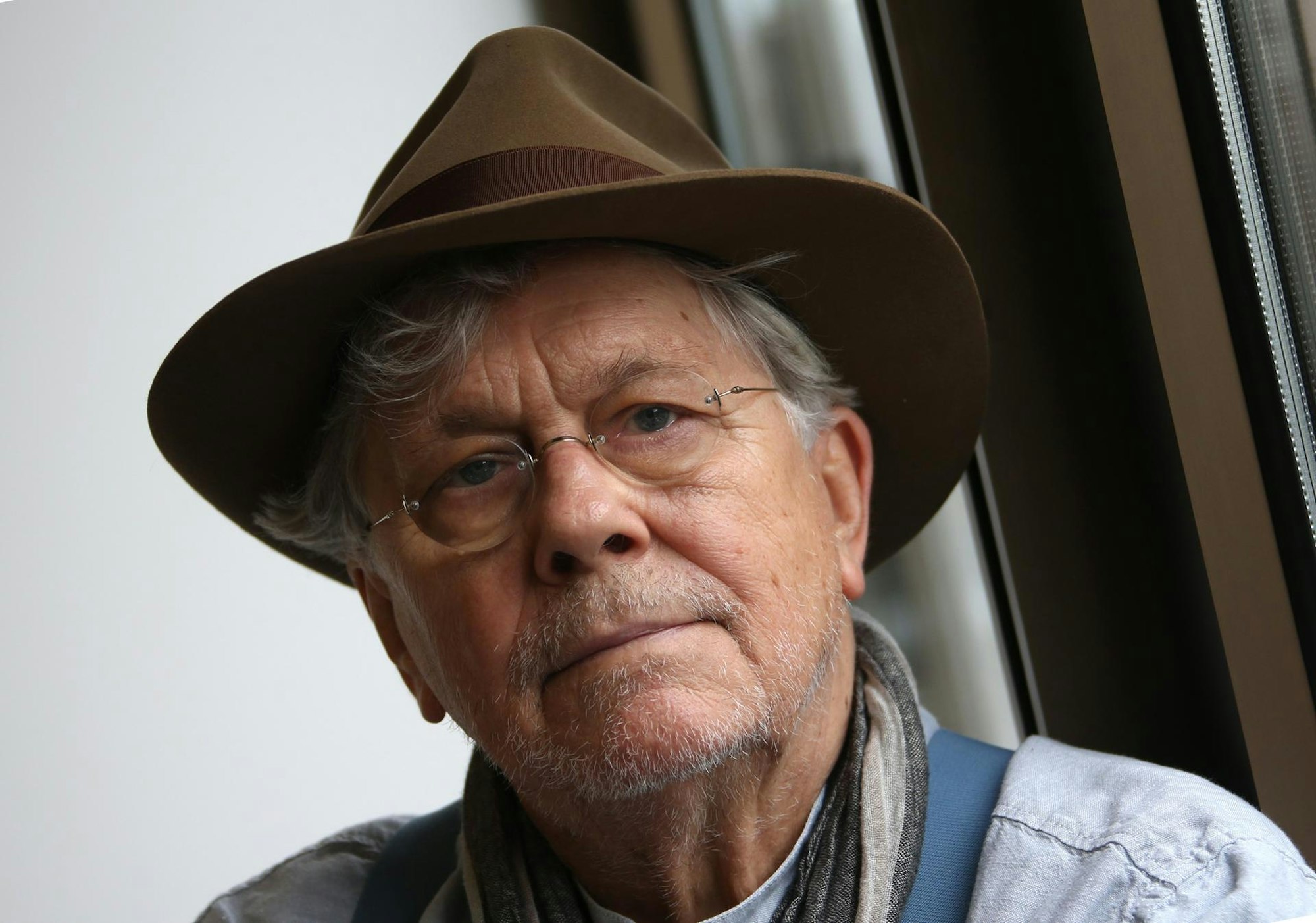 MDS-KSTA-2016-03-14-71-96844407