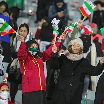 Iran - Frauen im Stadion 270122