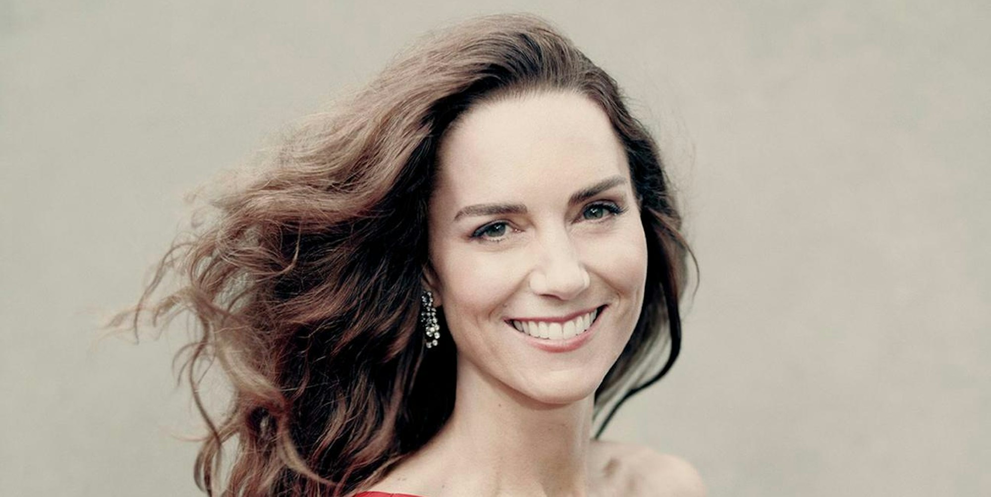 Kate vor Kensington Palast