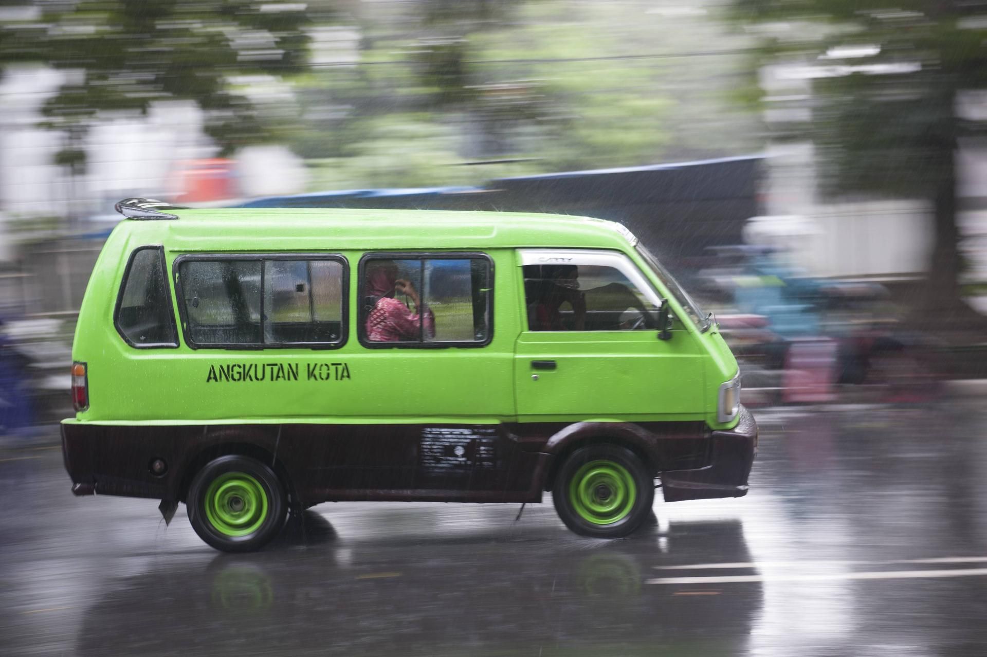 Jakarta Minibus Angkot IMAGO