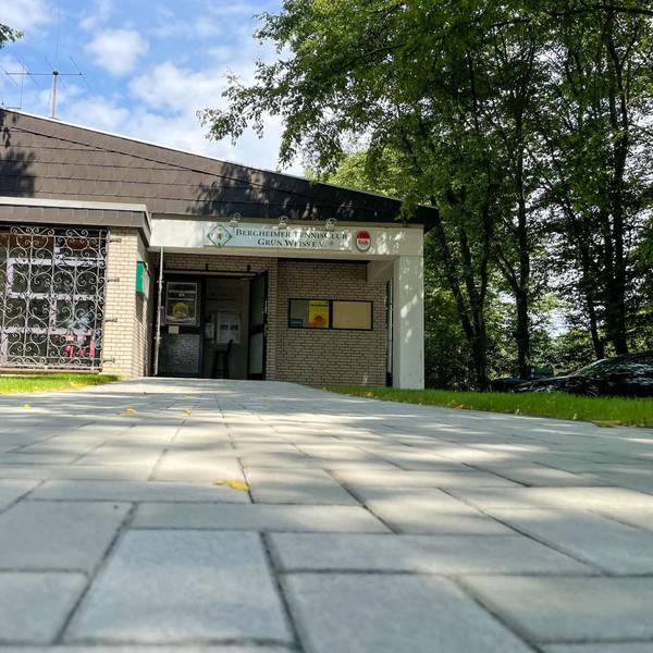 20220729-nip-ber-tc-grün-weiß-umbau-1