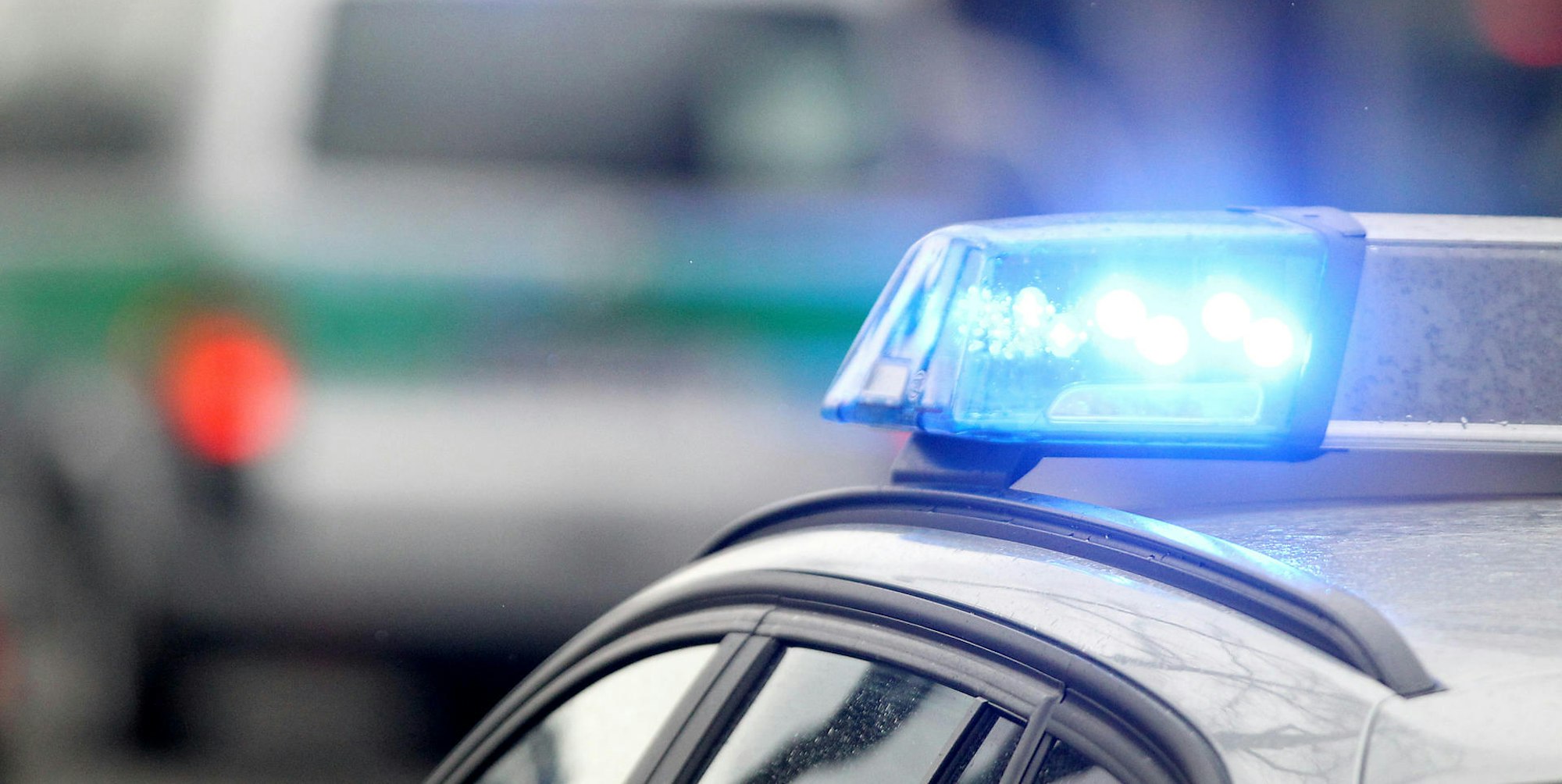 Polizei Blaulicht Symbolbild dpa