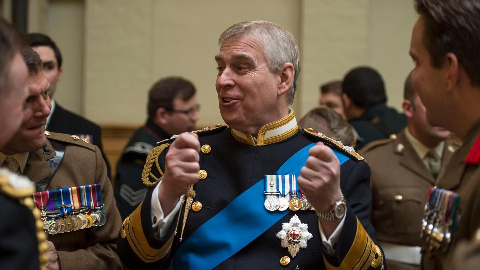 Prinz Andrew in Uniform.
