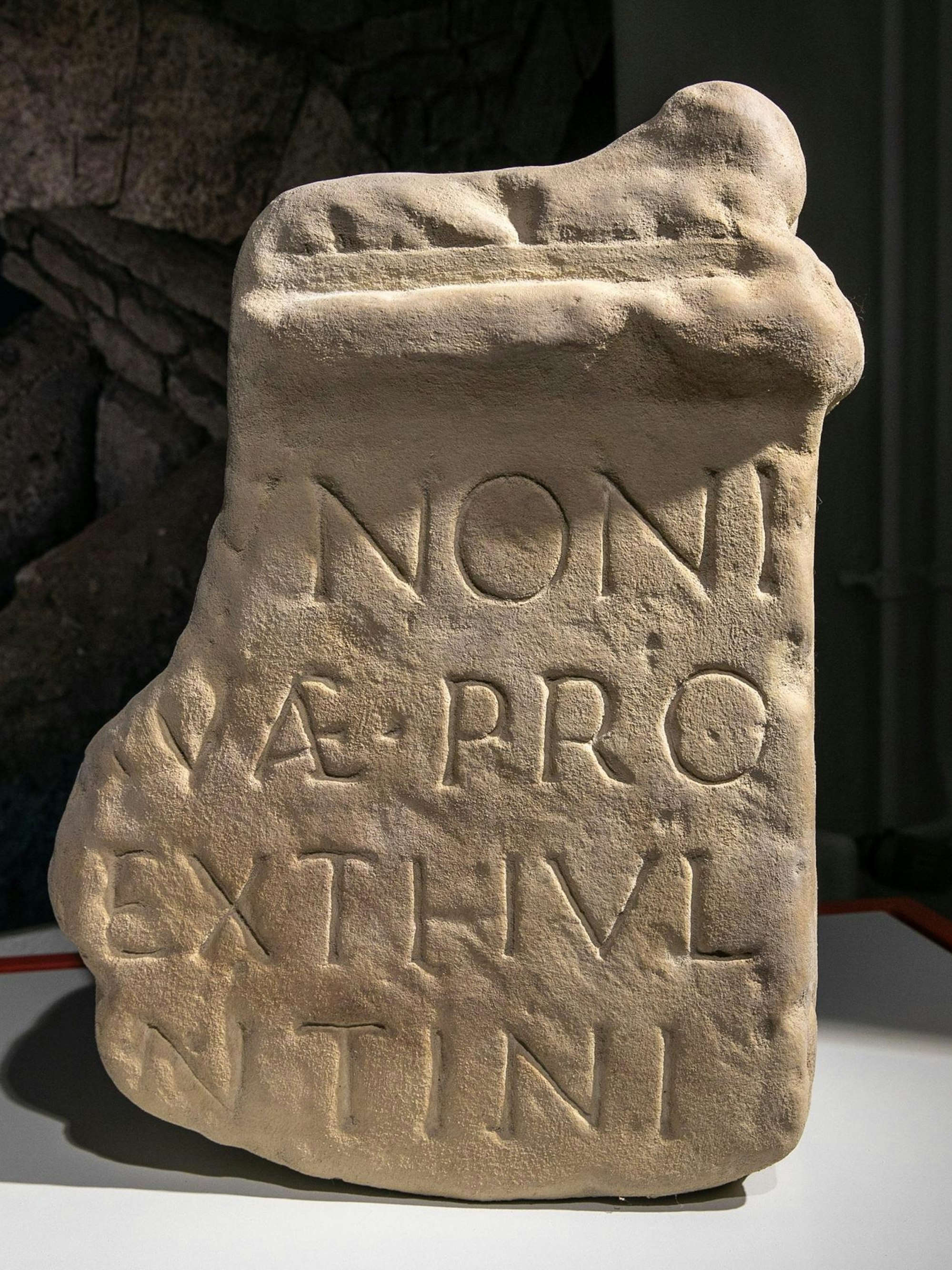 Frontinusstein groß