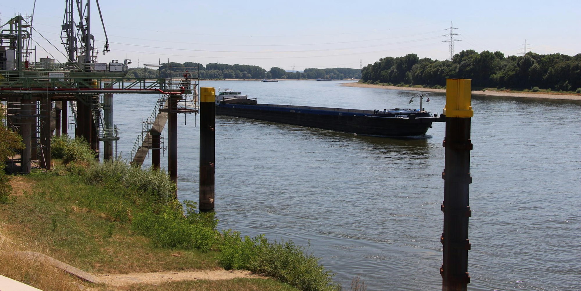 Niederkassel_Rheinufer