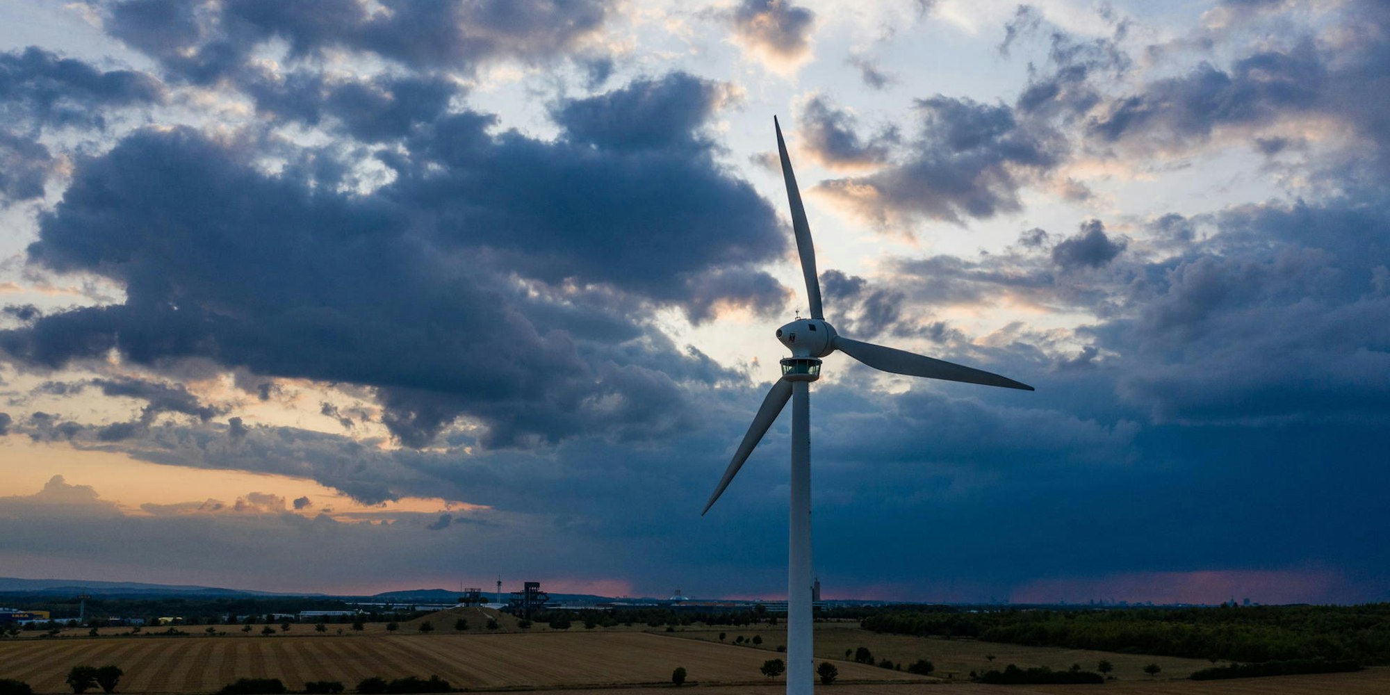 Themenfoto_Windkraft_dpa_4_2