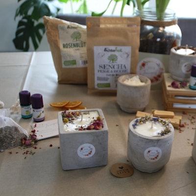 Kerzen Fraeulein Freihgeist