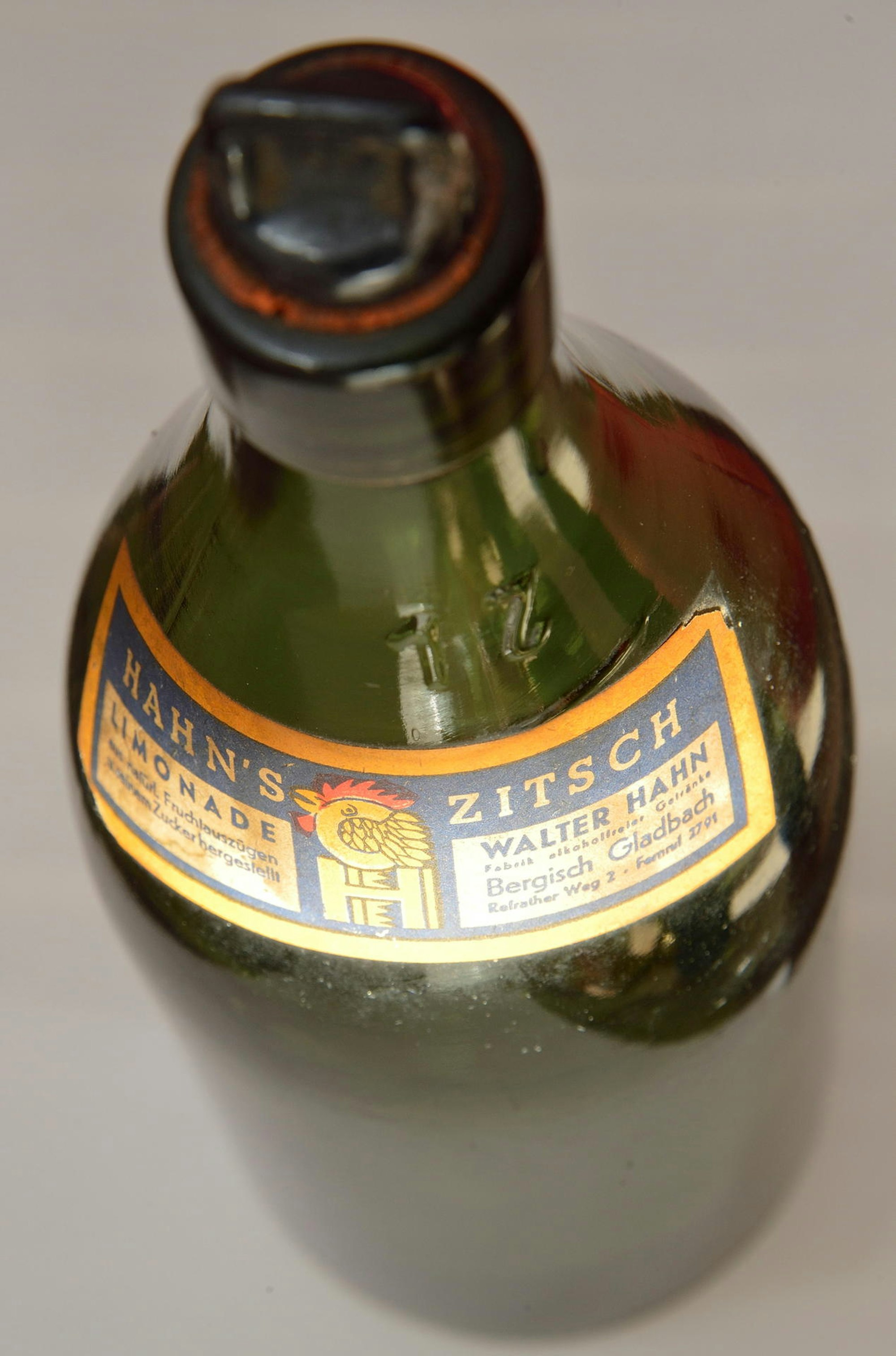 Hahn's Zitsch Flasche