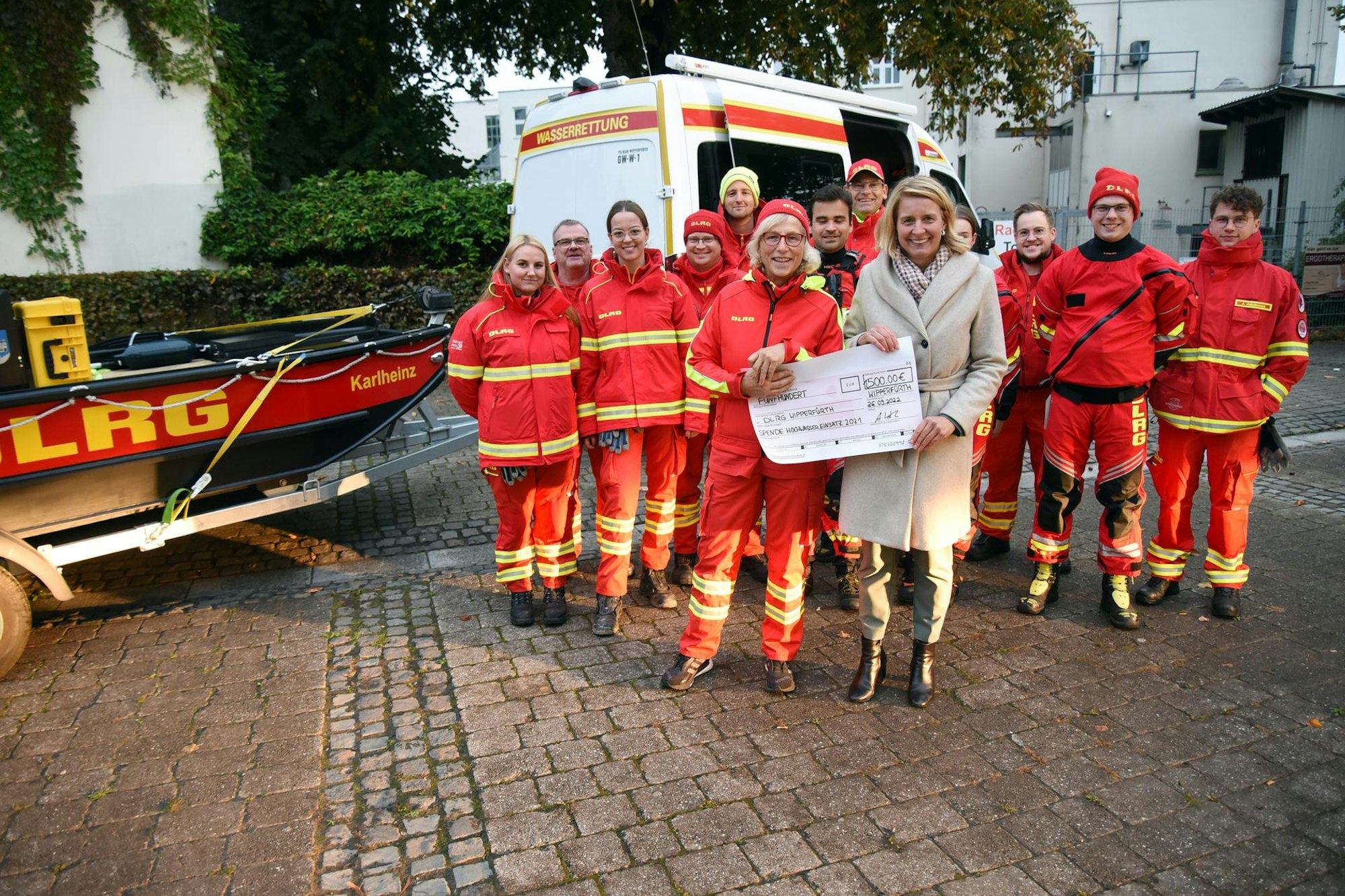 20220927_ds_Spendenscheck_Stadtwipp_FuerDLRG