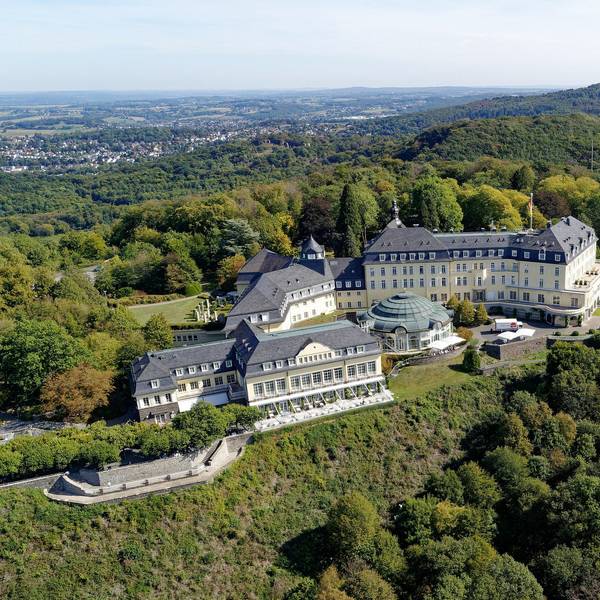 LegendäreHotels_Hotel_Petersberg_Luftaufnahme_2108