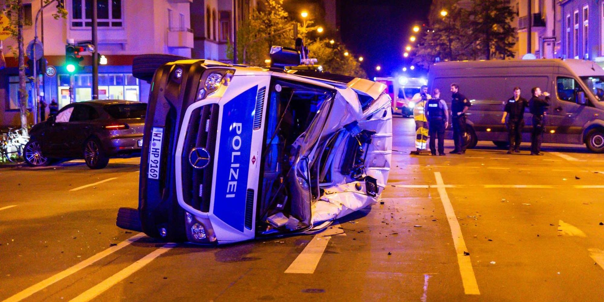 Polizei-Sprinter Frankfurt