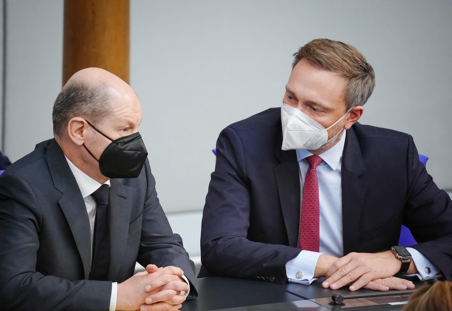 Lindner schützt Scholz 230422