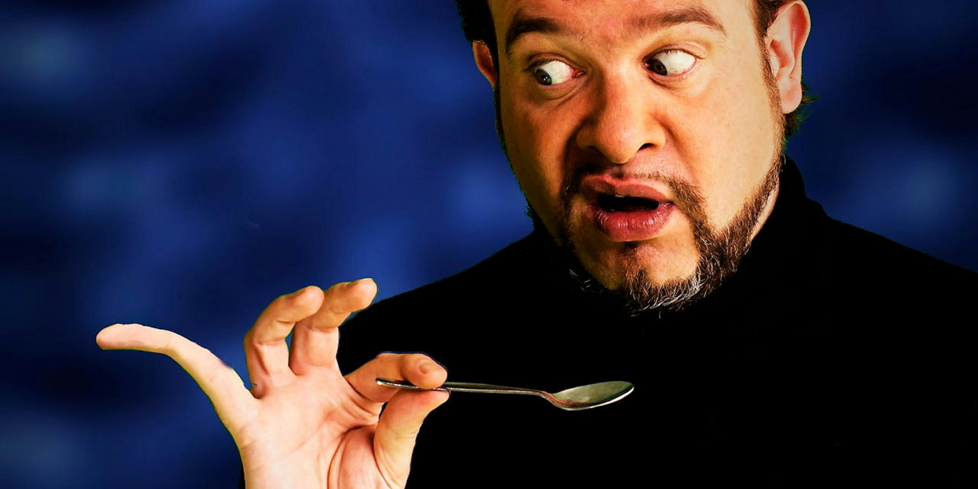 Falco_Spitz_Loeffelbiegen1