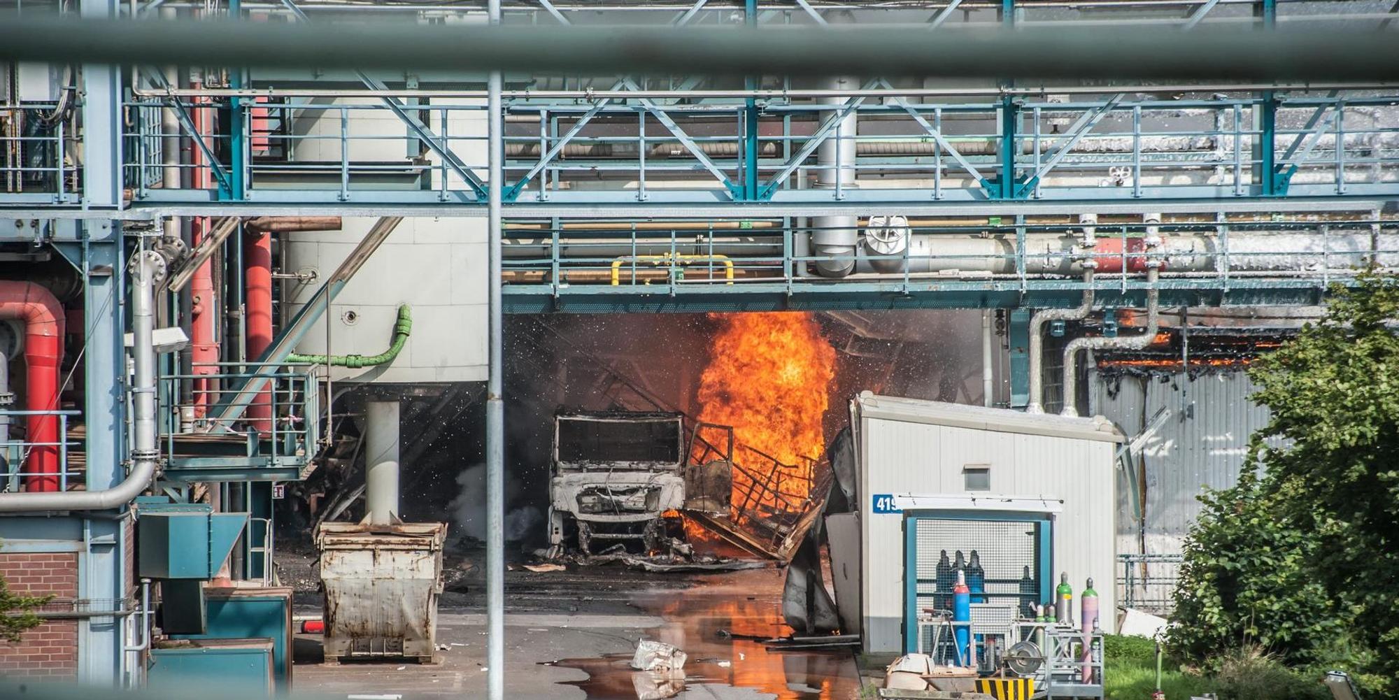 EXPLOSION_SONDERMUELLVERBRENNUNG_RLE_Leverkusen07272021ALF_6095 (1)