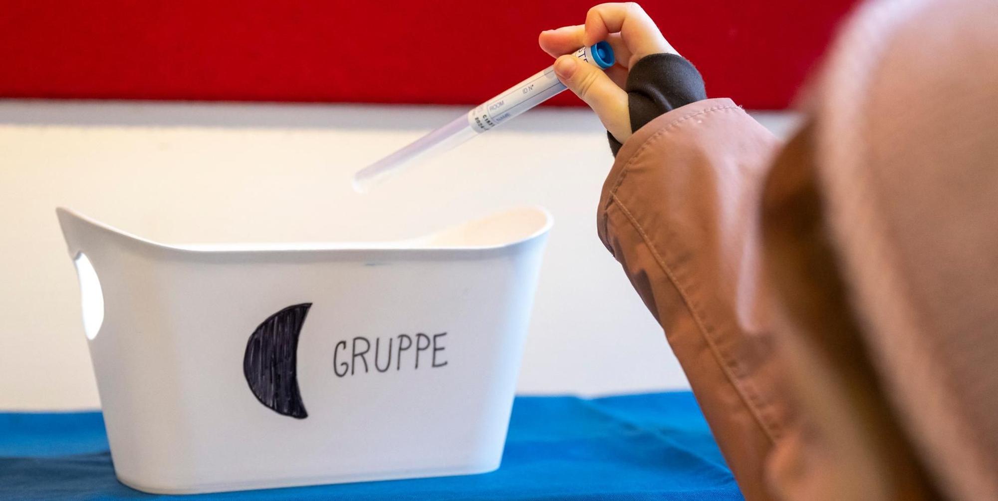 Pooltest Symbolbild