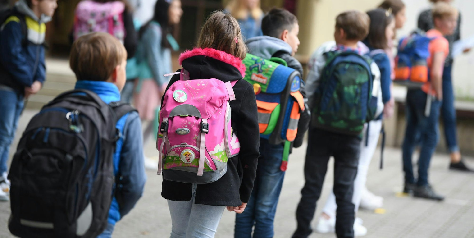 Schülerinnen und Schüler Symbol 180821