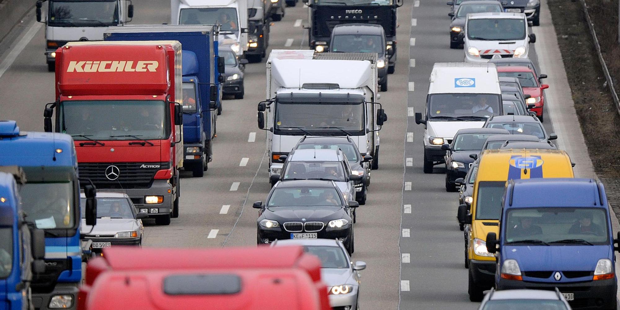 Verkehr Stau1