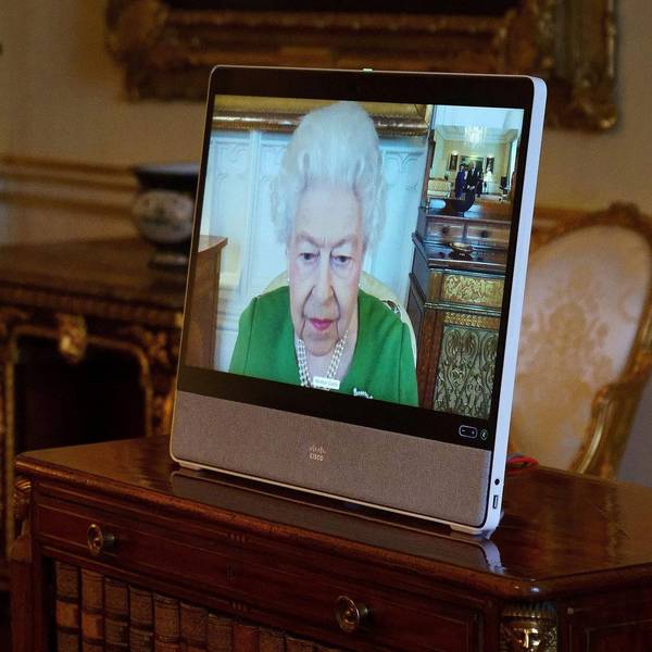 Queen 010322