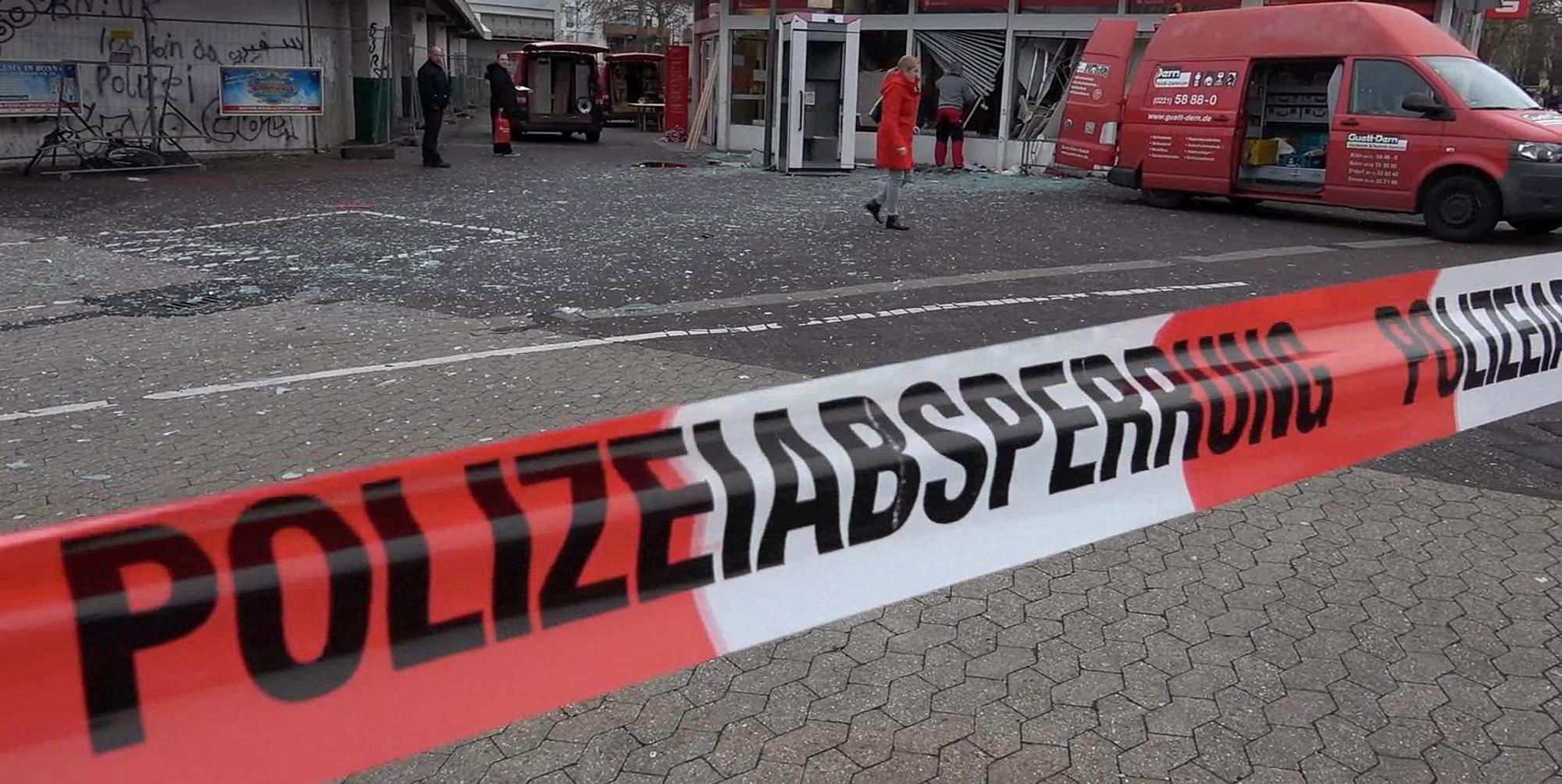 Polizei Symbolbild Absperrband