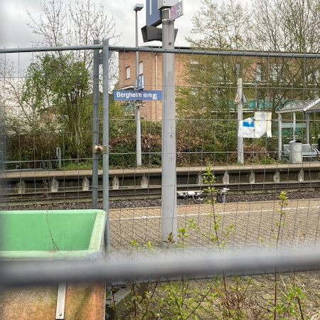 20220408-nip-ber-bahnhof-2