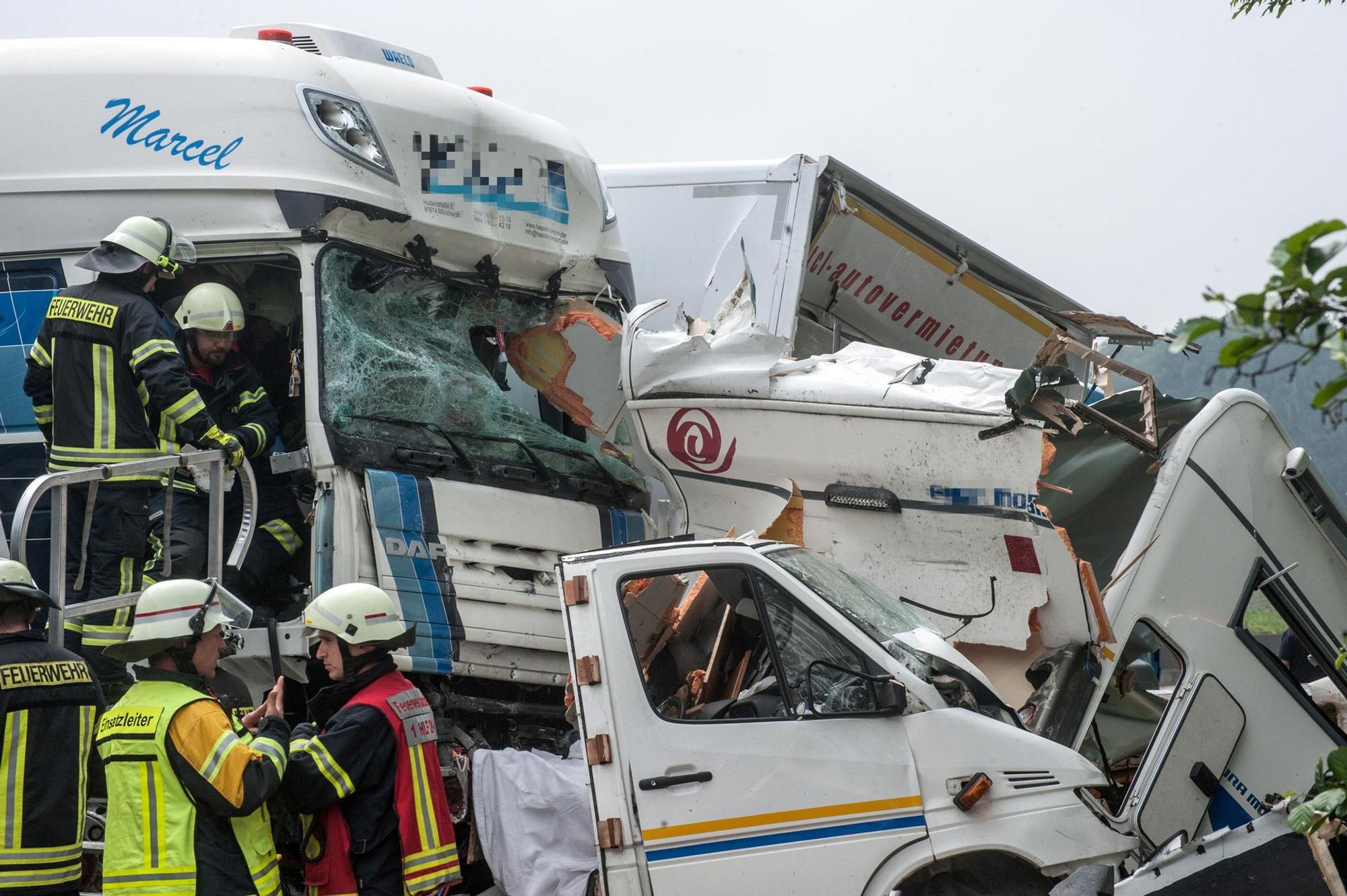 leverkusen-unfall-a1ALF_9361
