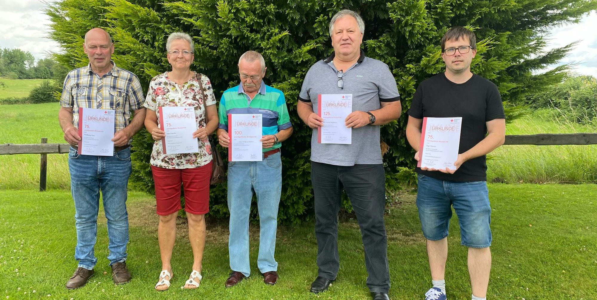 Blutspendeehrung 2022 125 + 100 + 75 Spenden